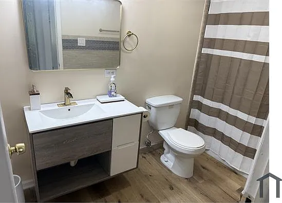 2 bed, 820 sqft, $1,825 — Photo 4