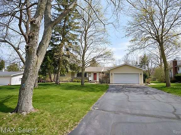 3rd image of 6324 Calkins Rd
