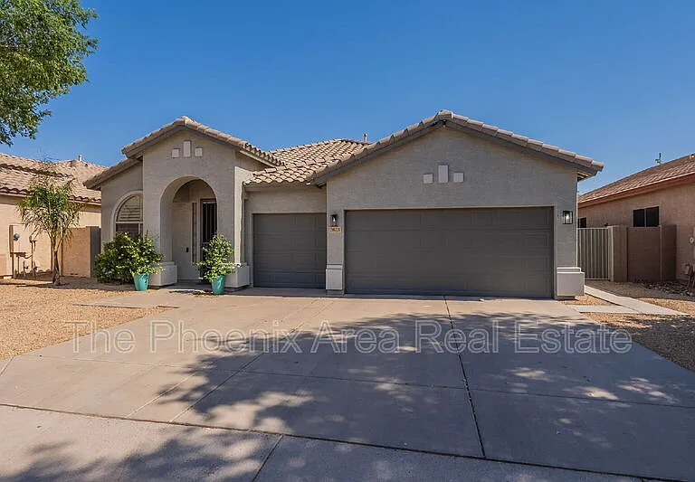 2823 E Tulsa St — Photo 50