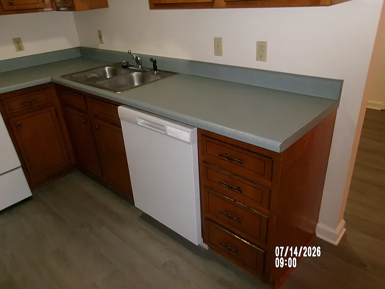 633 9th Ave NE #633 — Photo 9