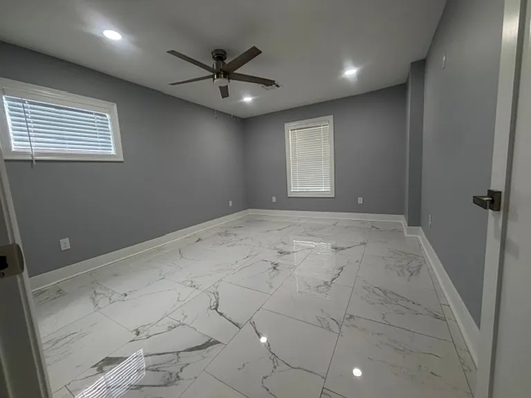 2704 General Moore Ave — Photo 8