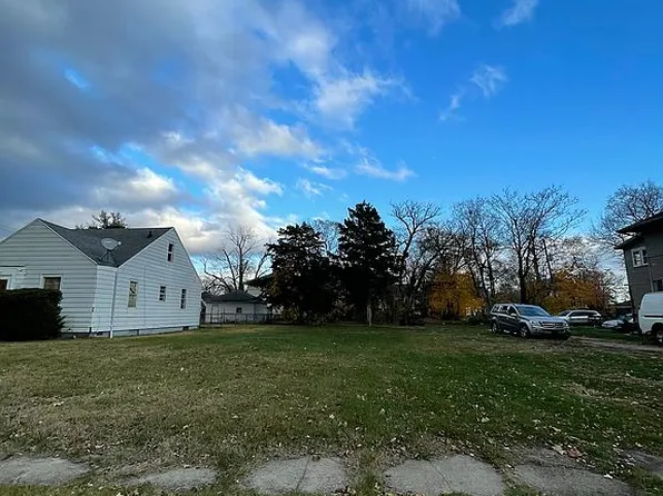 920 N Brookfield St, South Bend, IN 46628