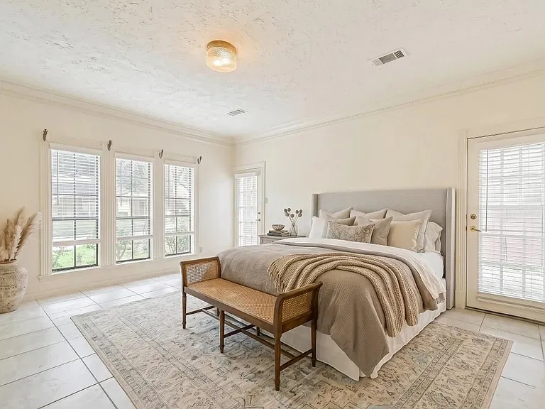 1410 Osborne Dr — Photo 16