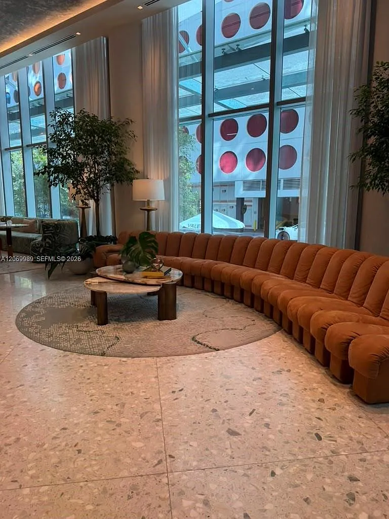1 bed, 1.0 bath, $4,800 — Photo 1