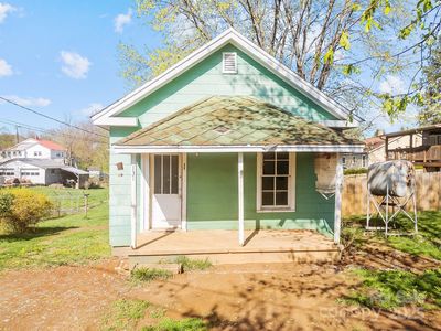 131 Phillipsville Loop, Canton, NC, 28716