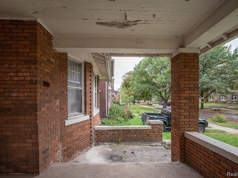 1441 Longfellow St, photo 4