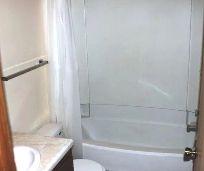 1624-1634 Greeley St S #1624 — Photo 11
