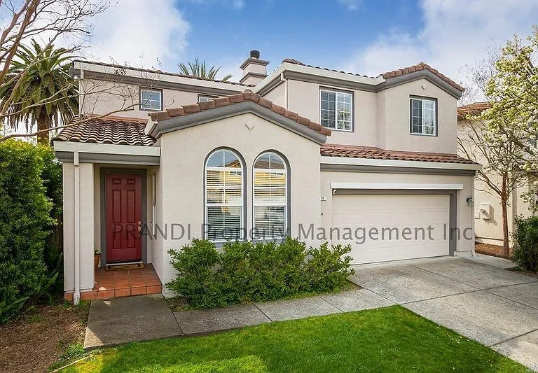 14 Pizarro Ave — Photo 1