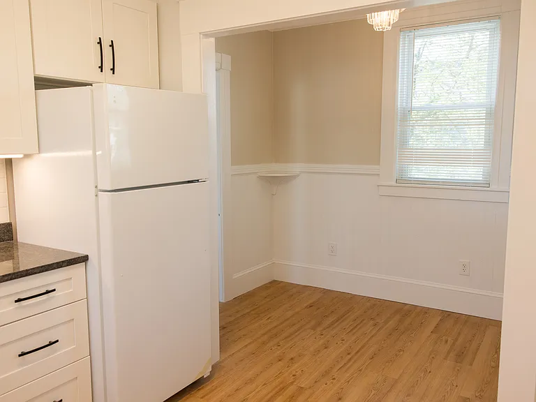 194 N Main St #2 — Photo 3