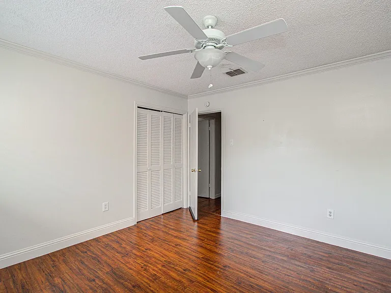 823 S Ripple Creek Dr — Photo 24