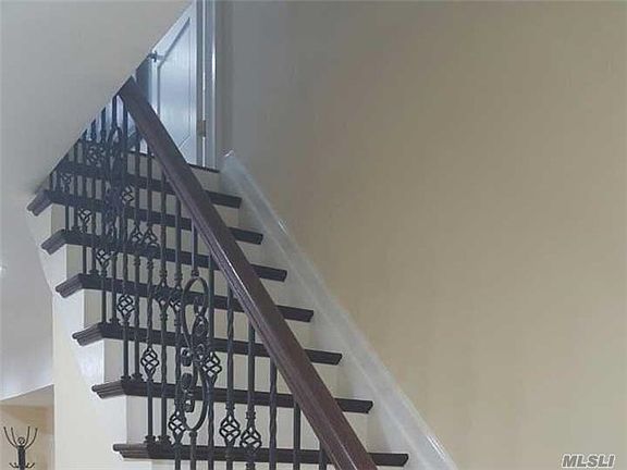 4th image of 8257 243rd St