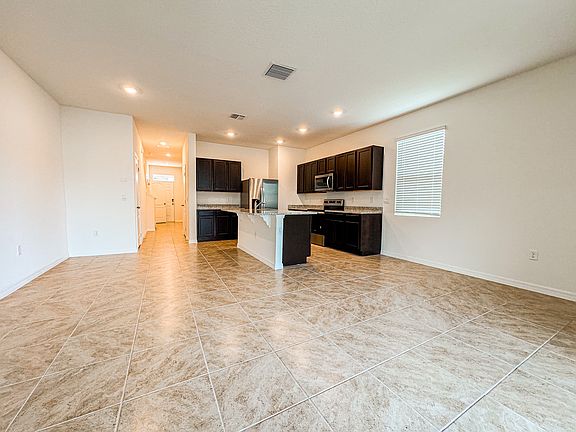 3rd image of 1539 Lumber Ave