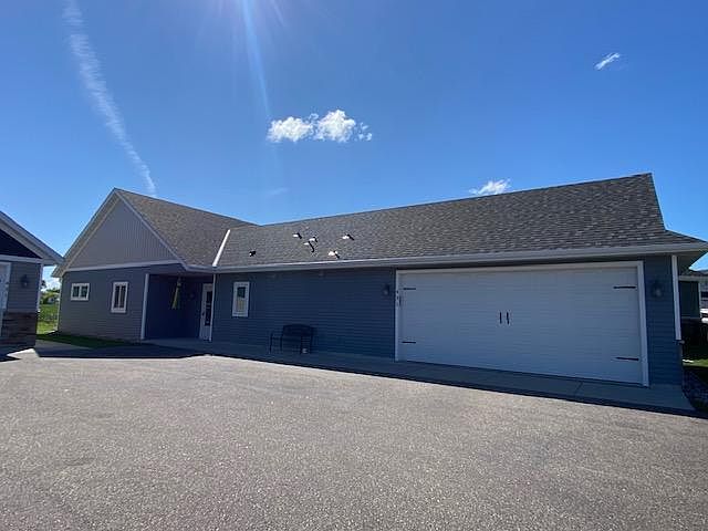 1st image of 431 Pintail Cir