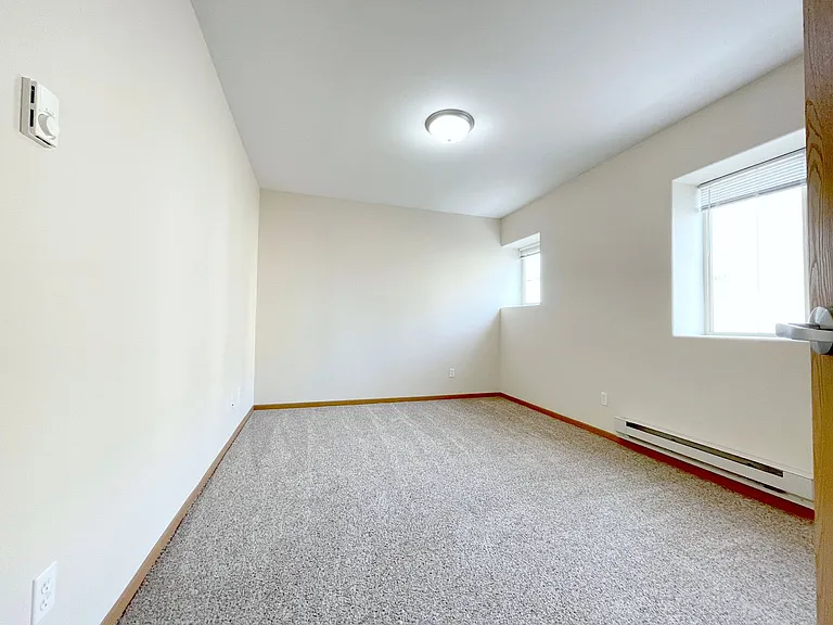 Apartments on Main - Live the Downtown Lifestyle — Photo 16