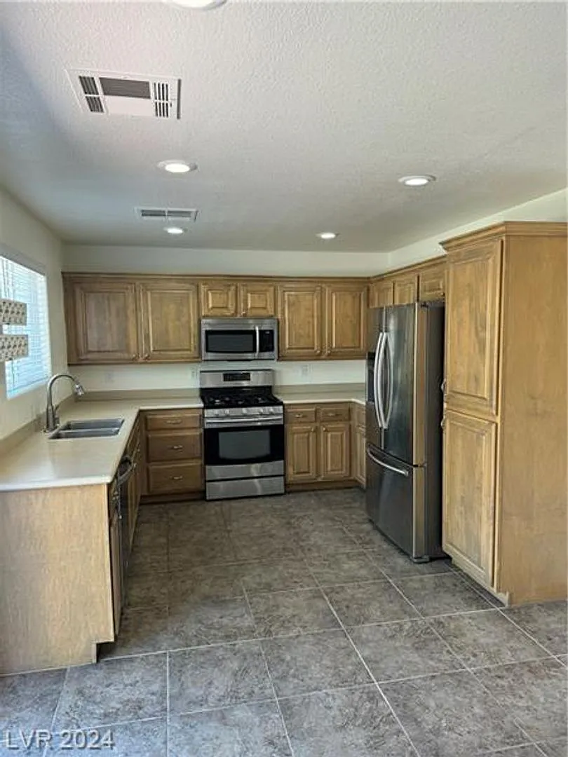 Southwest Home - Upgrades with Den — Photo 4