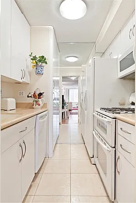 Rented by RSNY Realty | media 5