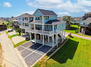 2906 Shady Ln, Crystal Beach, TX 77650
