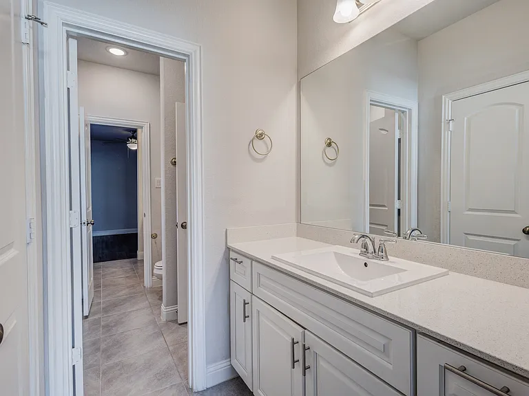 4248 Del Rey Ave — Photo 28