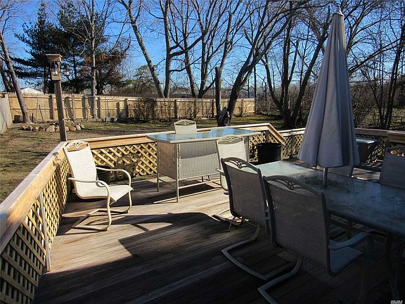 5th image of 34 Nadel Dr