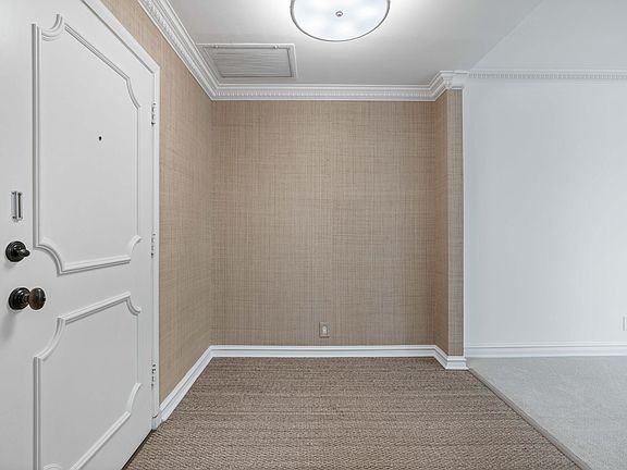 5th image of 354 Chilean Ave Unit D