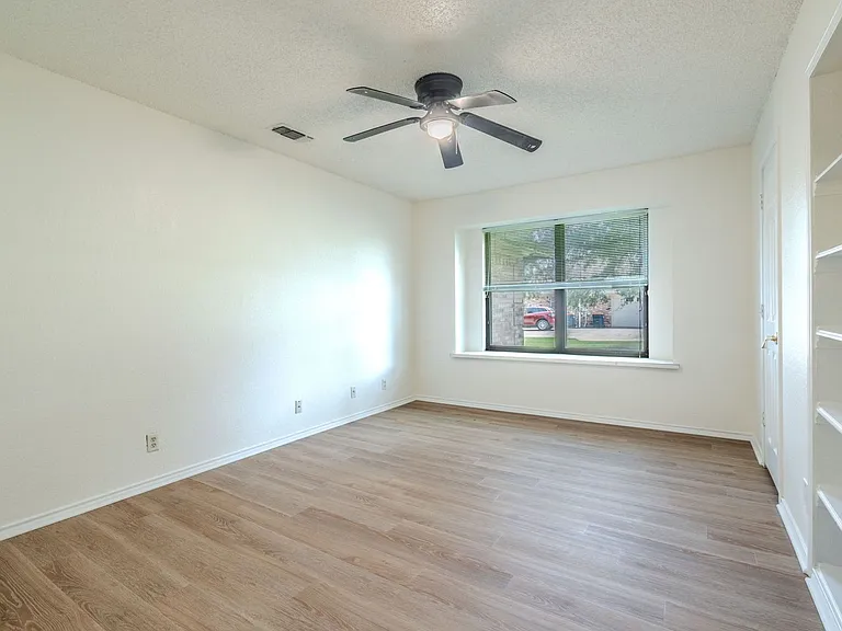 4501 Ridge North Rd — Photo 25
