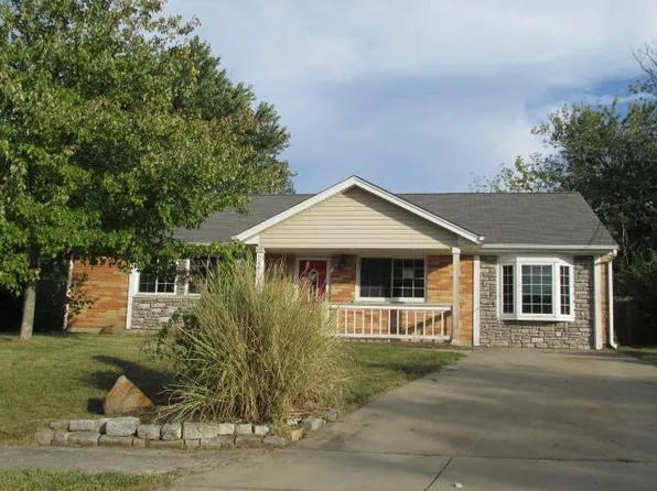 2481 Greensprings Ct, Cincinnati, OH 45231