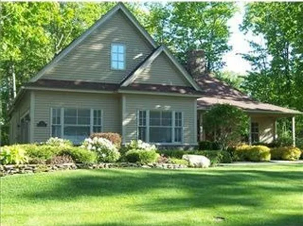 11 Landing Rd, Saco, ME 04072