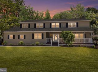 61 Willis Dr, Ewing, NJ 08628