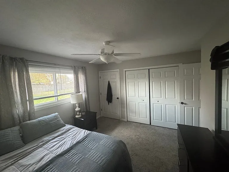 401 E Jones — Photo 9