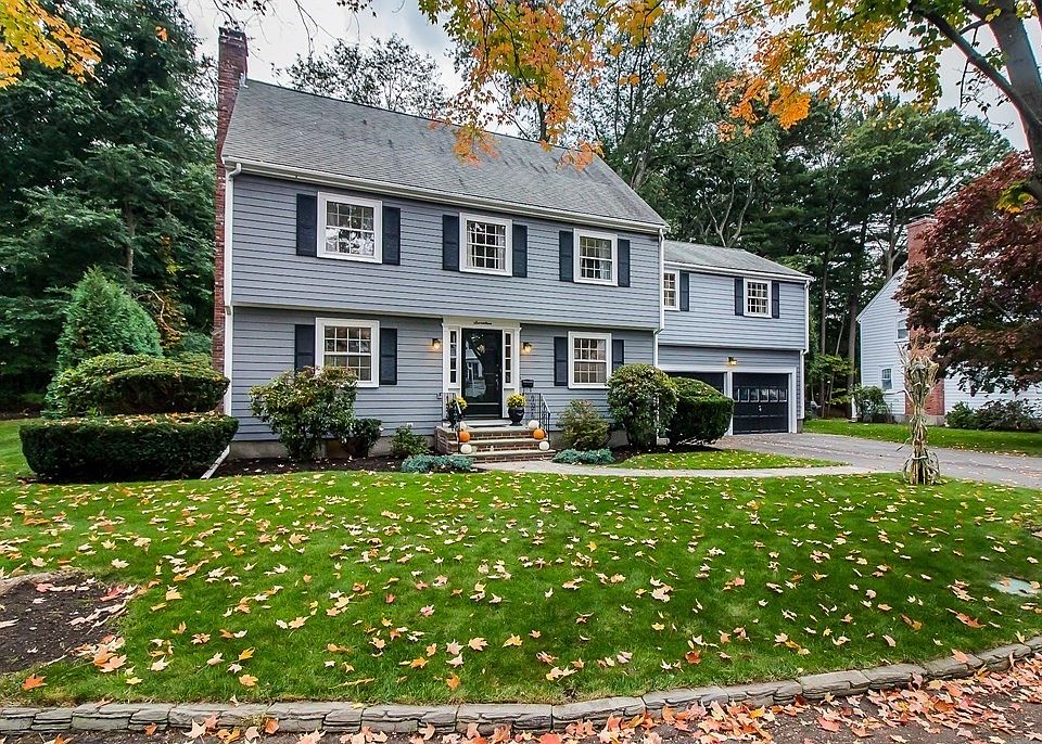 1st image of 17 Heritage Ln