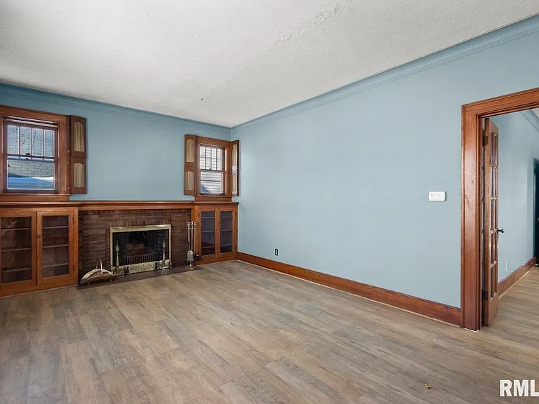 1816 W Callender Ave — Photo 6