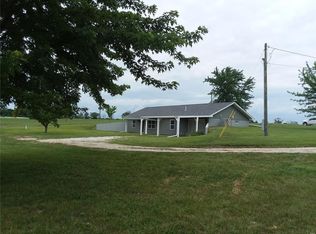 18297 Monroe Road 488, Stoutsville, MO 65283