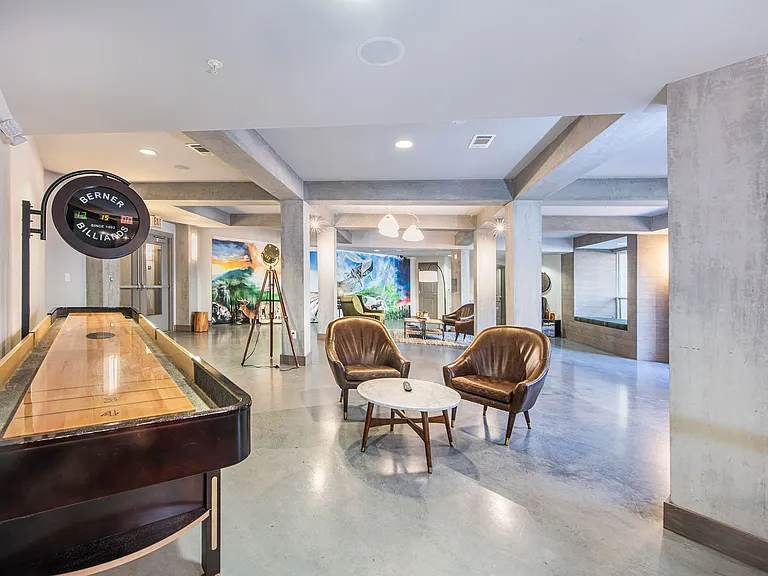 400 Rhett — Photo 11