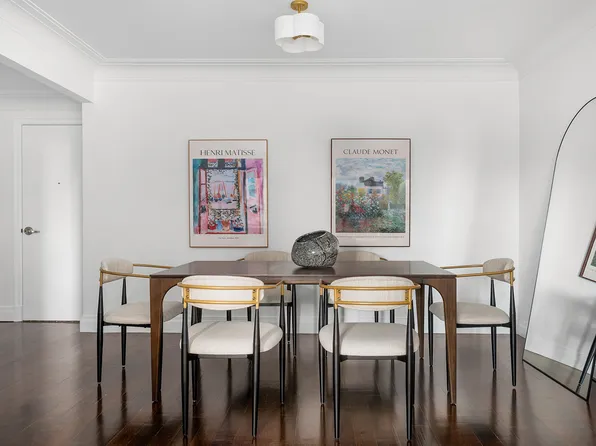 200 East 66th Street A1105 image 2 of 11