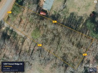 1207 Forest Ridge Dr, Bessemer City, NC 28016