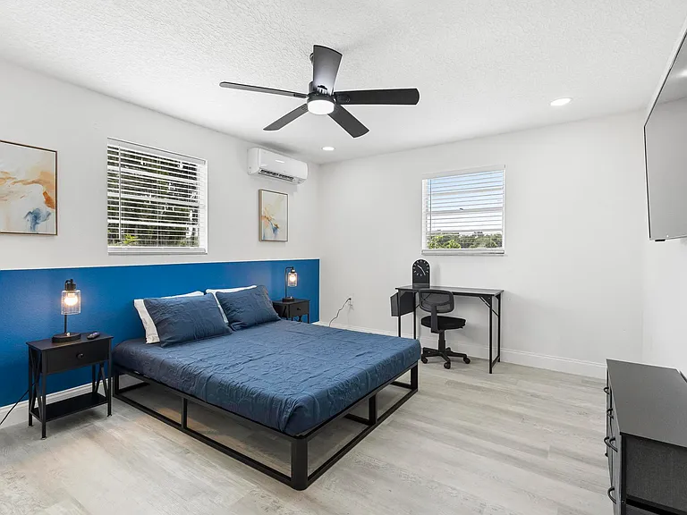 1824 Lake St #4 — Photo 3