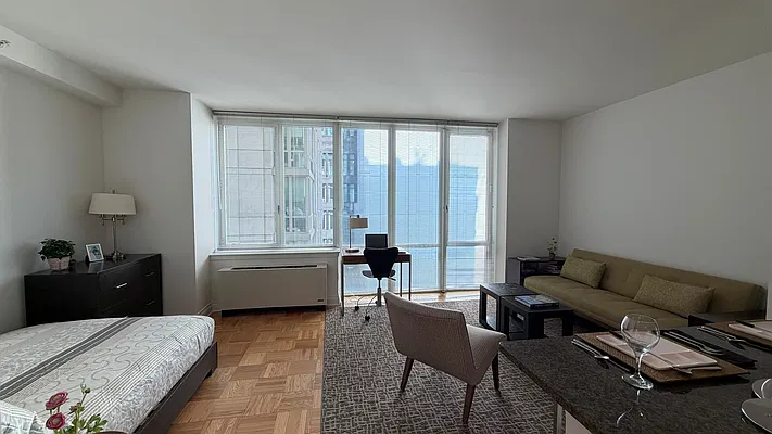 Living room, photo 2