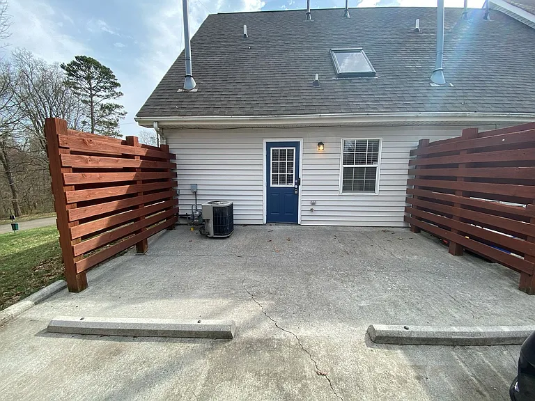 Breckenridge Apartment Homes — Photo 44