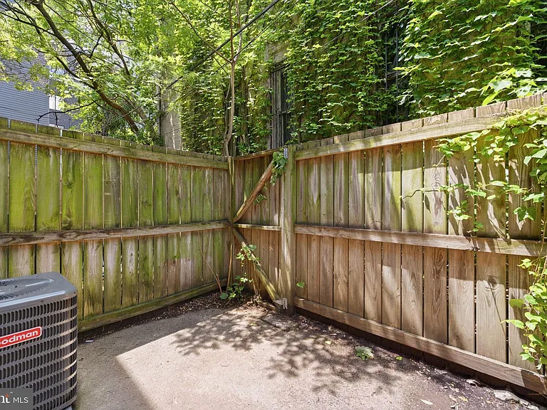 928 N Bambrey St — Photo 26