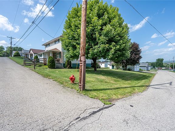 3rd image of 58 Poplar St