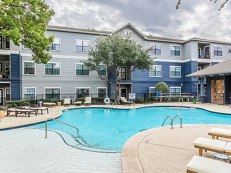A Pool Designed for Peace & Play