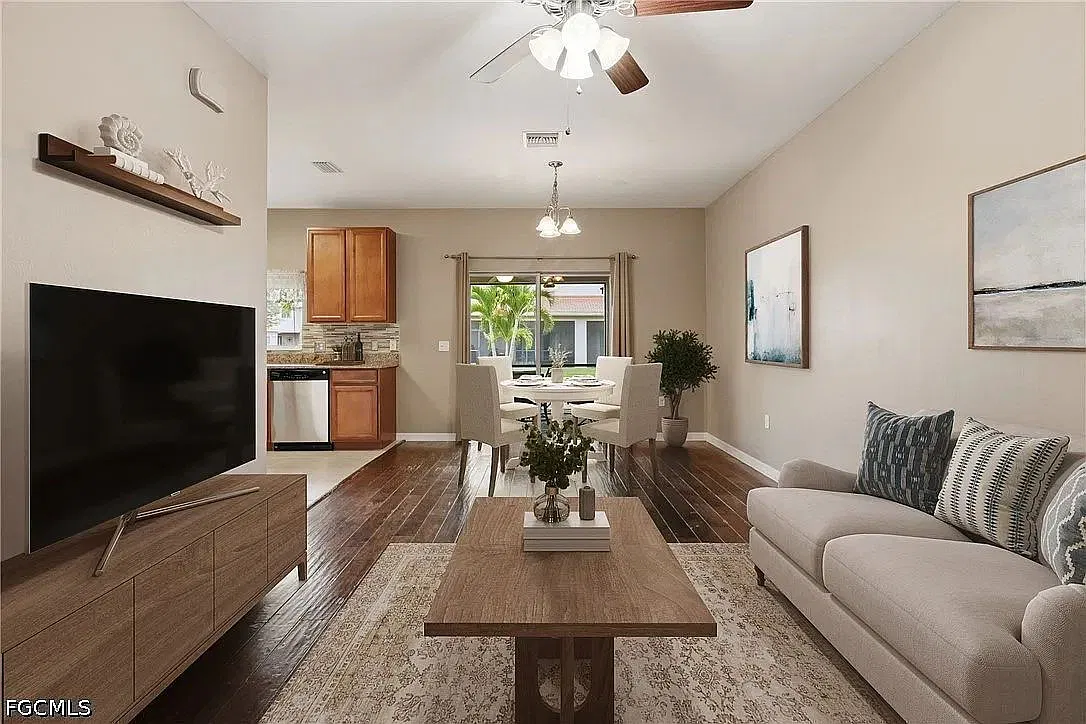 3 bed, 2.5 bath, 1313 sqft, $1,975 — Photo 3