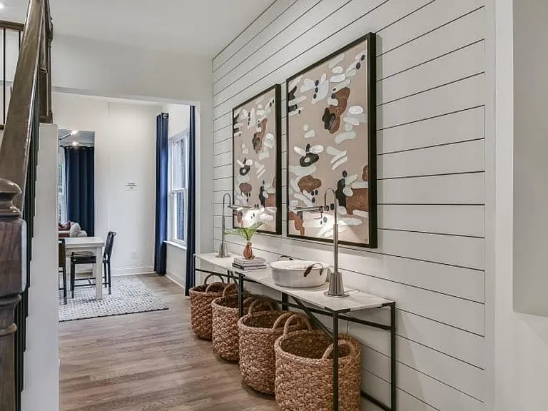 145 Holden Way — Photo 3
