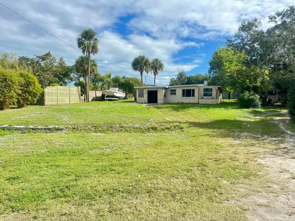 4676 Arcadia Avenue, Fort Pierce, FL 34946