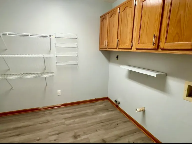 545 Wilkes Cv — Photo 11