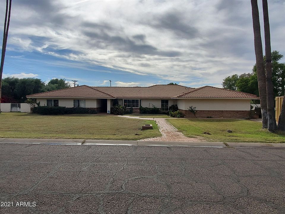 1st image of 5449 E Calle Del Medio