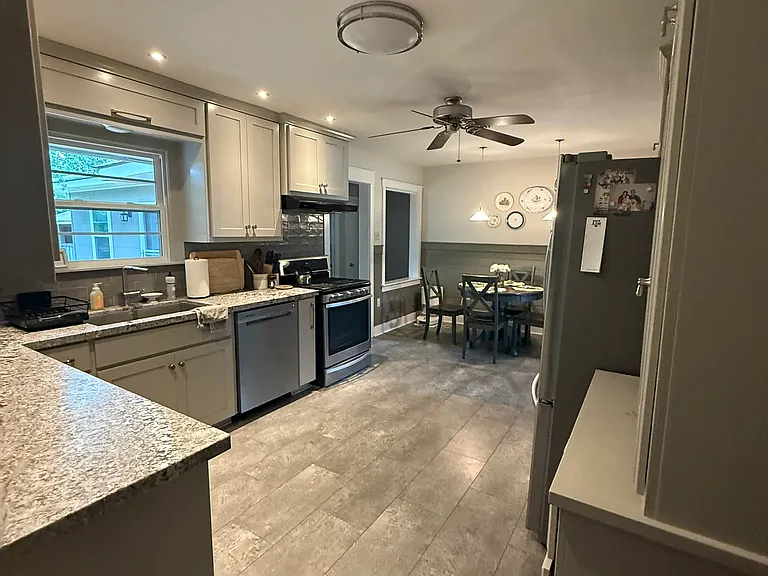 701 S Coulter Dr — Photo 11