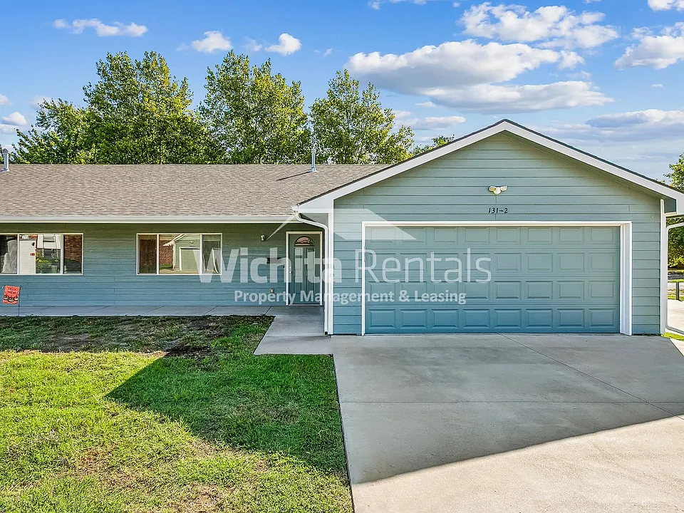 131 N Joann St #2