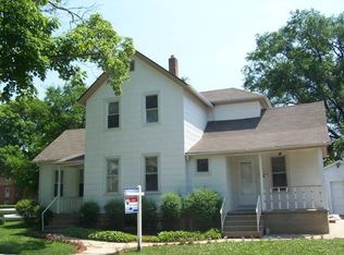 645 N Grove Ave, Elgin, IL 60120