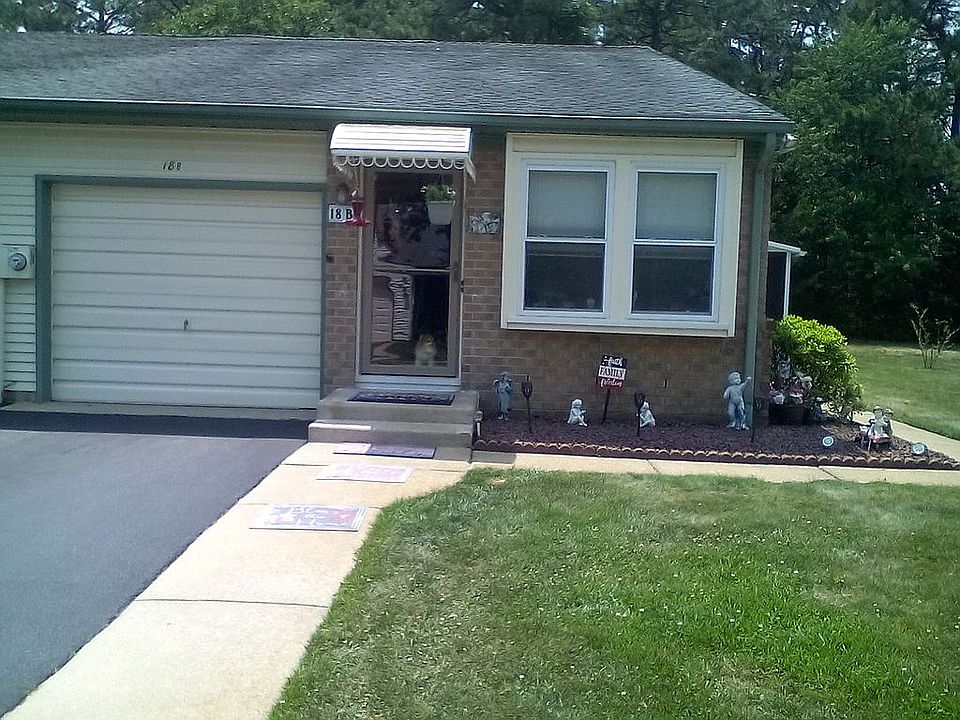 1st image of 18B Milford Ave #52